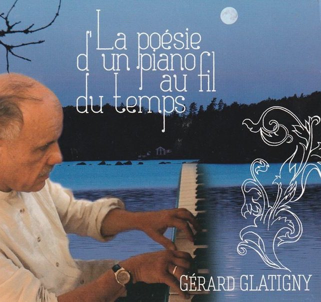 Photo de Gérard incrustée sur l'image d'un lac à la lisière d'une forêt à la tombée de la nuit, un soir de pleine lune
